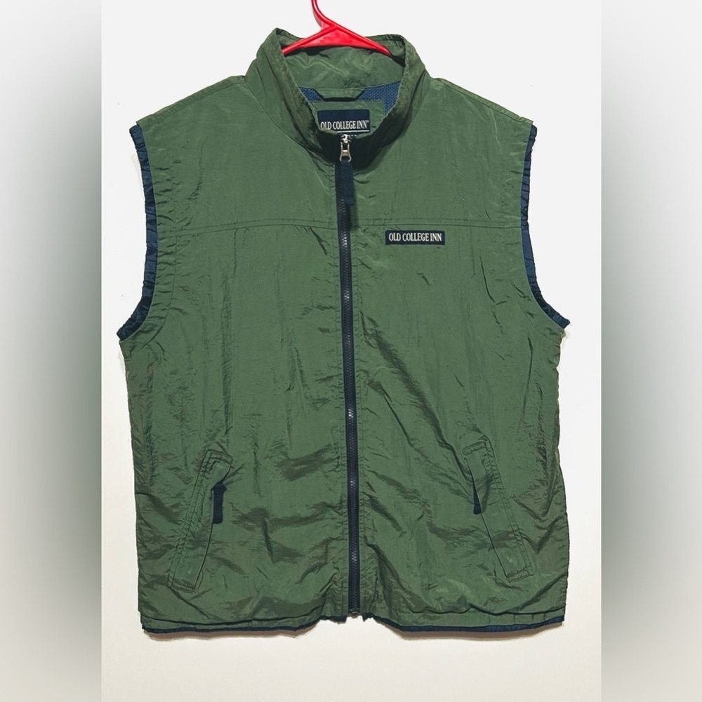 Old College Inn Boy’s Green Vest (18-20) MAKE ME AN OFFER!!